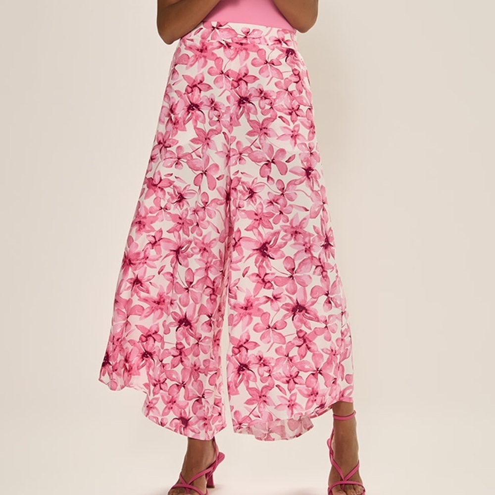 NWT Francesca’s Leah Pink Floral Fluid Wide Leg Pants Size Small